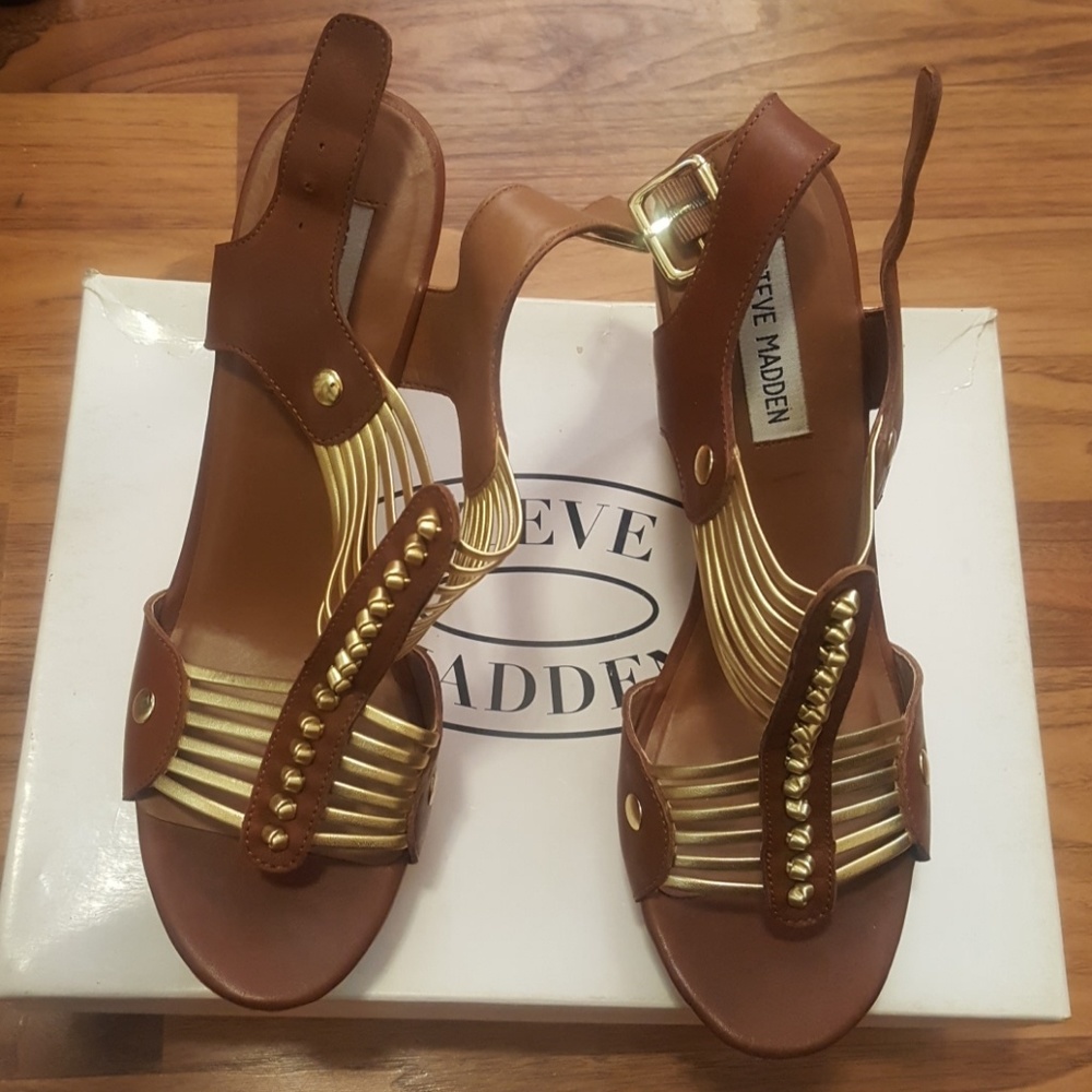 Steve Madden wedge